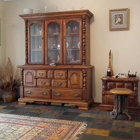 The Spanish Guesthouse, Private Rooms-2