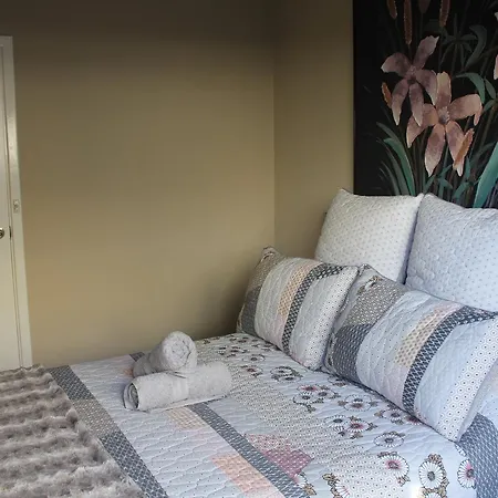 Mullaloo B & B-3